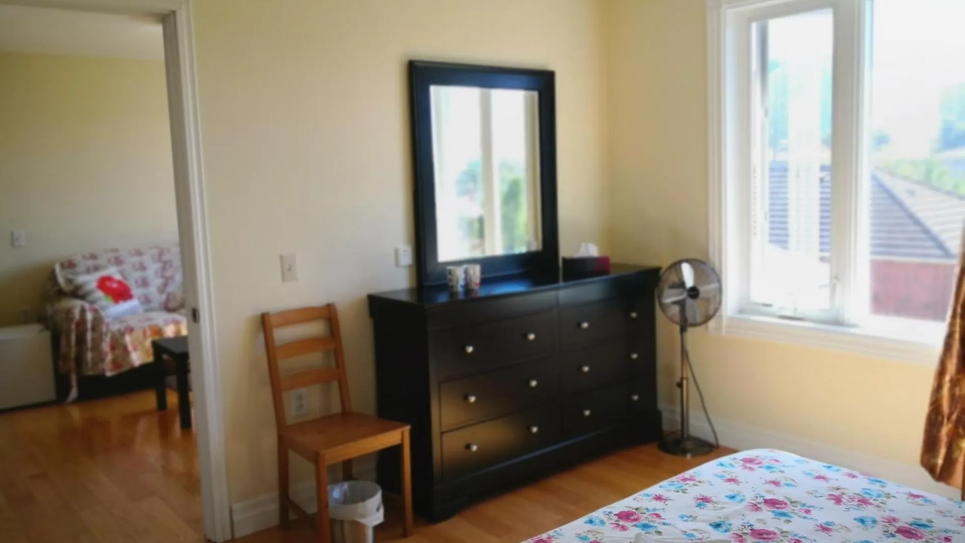 Dairy Homestay Торонто 0*,  Канада