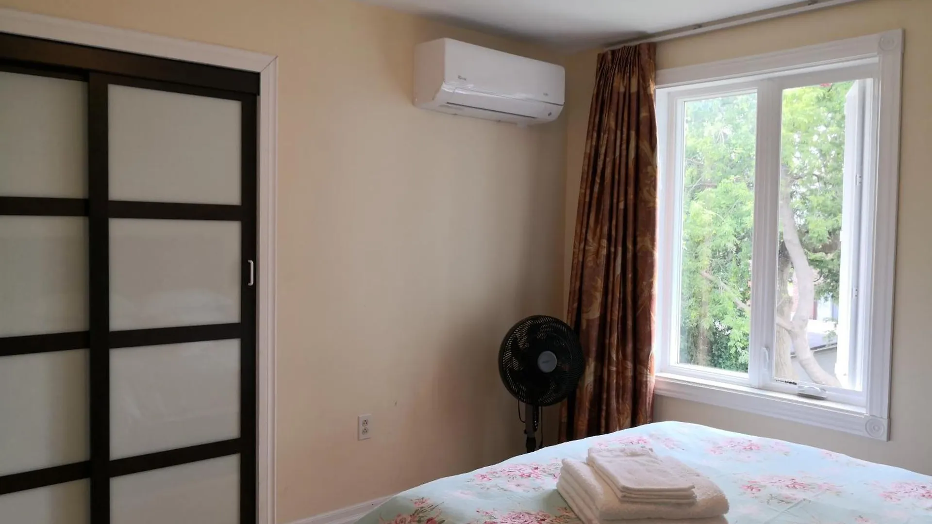 Dairy Homestay Торонто Канада
